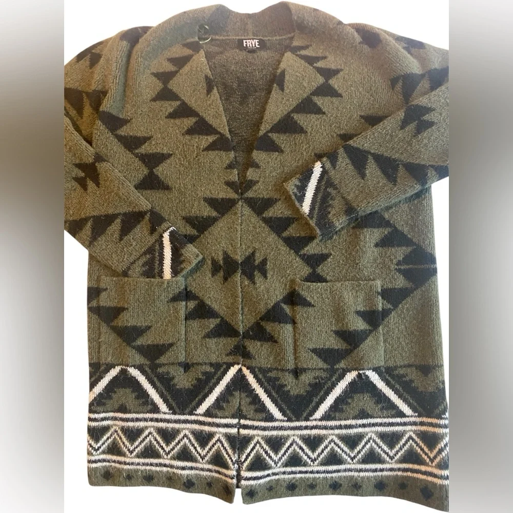 Frye Women's The Cozy Cardigan Olive Green Black
Southwest Aztec Western Size M - Picture 2 of 11